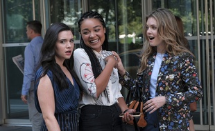 «The Bold Type» revient pour une saison 3, et les filles viennent d'apprendre qu'elles ont un nouveau boss, un mec