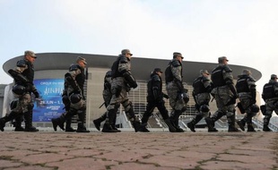 La police serbe a mis en place des mesures de sécurité draconiennes pour encadrer le match des demi-finales de l'Euro de handball qui oppose vendredi la Serbie à la Croatie, à Belgrade, ont rapporté les médias locaux, citant des sources policières.