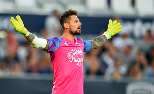 Benoît Costil, ici lors du match nul entre Bordeaux et Montpellier (1-1) le 17 août. NICOLAS TUCAT