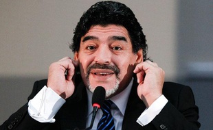 Diego Maradona lors de son passage à Naples le 26 février 2013.