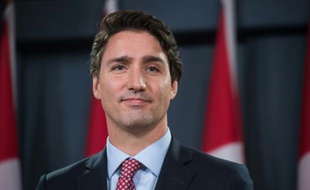Le leader du parti libéral canadien, Justin Trudeau, après sa victoire le 20 octobre 2015 à Ottawa