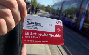 Le nouveau billet de la CTS rechargeable et sans contact. Strasbourg le 18 avril 2018.