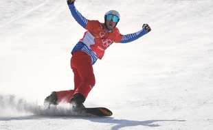 Pierre Vaultier a conservé jeudi 15 février son titre olympique en snowboardcross pour apporter à la France sa sixième médaille des Jeux de Pyeongchang.