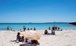 L'Espagne, deuxième destination touristique mondiale, rouvre grand ses portes et ses plages lundi aux touristes vaccinés ce lundi 7 juin 2021