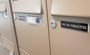 Illustration de boîtes aux lettres.