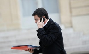 Le Premier ministre français Manuel Valls à Paris le 14 novembre 2015