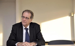 Le procureur de la République de Nanterre (Hauts-de-Seine) Robert Gelli, à Nîmes le 27 février 2012