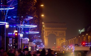 L'actrice allemande Diane Kruger déclenchera le 21 novembre les illuminations de fin d'année sur les Champs-Elysées, à nouveau modifiées "pour renforcer l'ambiance de Noël" après de nombreuses critiques, a annoncé le Comité des commerçants de la plus belle avenue du monde.