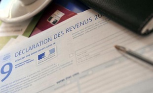 Un quart (25%) des Français avouent que s'ils en avaient l'occasion, ils seraient tentés de frauder le fisc en omettant de déclarer une partie de leurs revenus, selon un sondage paru dimanche.