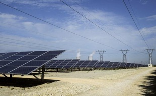Les raccordements de nouvelles éoliennes et de nouveaux parcs solaires se sont effondrés au premier trimestre à des niveaux jamais vus depuis près de quatre ans, selon des chiffres publiés par le ministère de l'Ecologie.