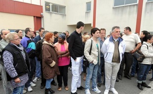 Les 240 salariés de Spanghero redoutent d'apprendre mardi que leur entreprise ferme et de perdre leur emploi, épilogue de plus en plus vraisemblable du scandale de la viande de cheval.