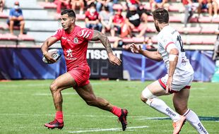 Le centre toulousain Sofiane Guitoune contre l'Ulster, le 20 septembre 2020 en quart de finale de Champions Cup, au stade Ernest-Wallon.