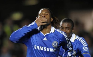 Didier Drogba, l'attaquant de Chelsea, après avoir marqué face à Burnley, le 13 novembre 2008.