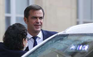 Véran annonce quelques 3.000 suspensions de personnels non vaccinés au 16 septembre 2021.