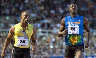 Le sprinteur jamaïquain Usain Bolt a reçu lundi à Paris le Grand Prix 2010 de l'Académie des sports, qui a également récompensé "le palmarès hors du commun" de la cycliste Jeannie Longo.