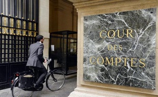 L'entrée de la Cour des Comptes le 17 juin 2014 à Paris