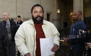 L'humoriste Dieudonné au tribunal de Paris, le 12 mars 2015