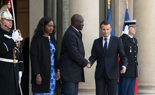 Emmanuel Macron a reçu ce mercredi son homologue libérien George Weah pour un déjeuner de travail à l'Elysée.