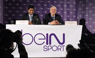 Le directeur d'Al-Jazira Sports Nasser Al Khelaifiet Charles Bietry lors de la conférence de lancement de Be in Sport le 24 mai 2012.
