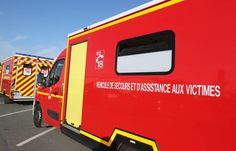 Trois pompiers aspergés à l’ammoniaque dans les Landes