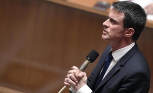 Le Premier ministre Manuel Valls durant les questions au gouvernement à l'Assemblée nationale à Paris, le 7 avril 2015