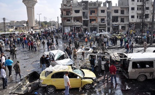 Un double attentat à la voiture piégée est survenu le 21 février 2016, non loin de Homs, en Syrie.