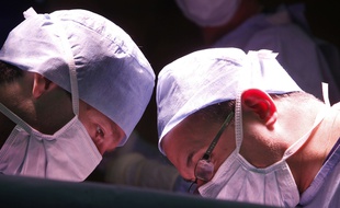Une opération sous hypnose en 2011