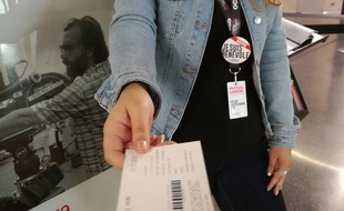 Cette année, le festival Lumière a intégré 5 jeunes femmes souffrant de troubles alimentaires dans ses équipes de bénévoles.