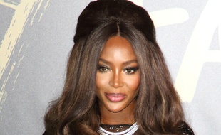 La top Naomi Campbell