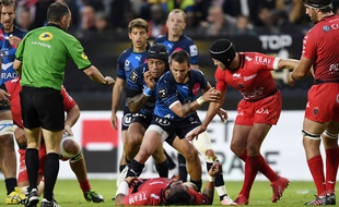 Ma'a Nonu KO lors du match entre Toulon et Montpellier le 18 juin 2016.