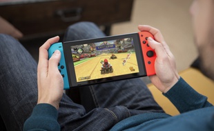 La nouvelle console Switch peut être emmenée n'importe où. Comptez environ 2h30 d'autonomie en jouant.