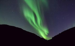 Une aurore polaire, dite « boréale »