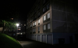 Un bâtiment du "Hameau des Perroquets" où Mattéo a été poignardé à mort, à Champigny-sur-Marnne.
