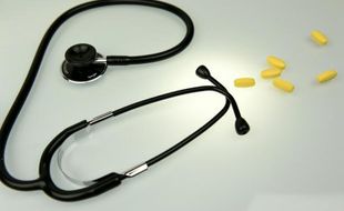 285.840 médecins sont inscrits à l'Ordre national des médecins au 1er janvier 2016 (+1,7% en un an)