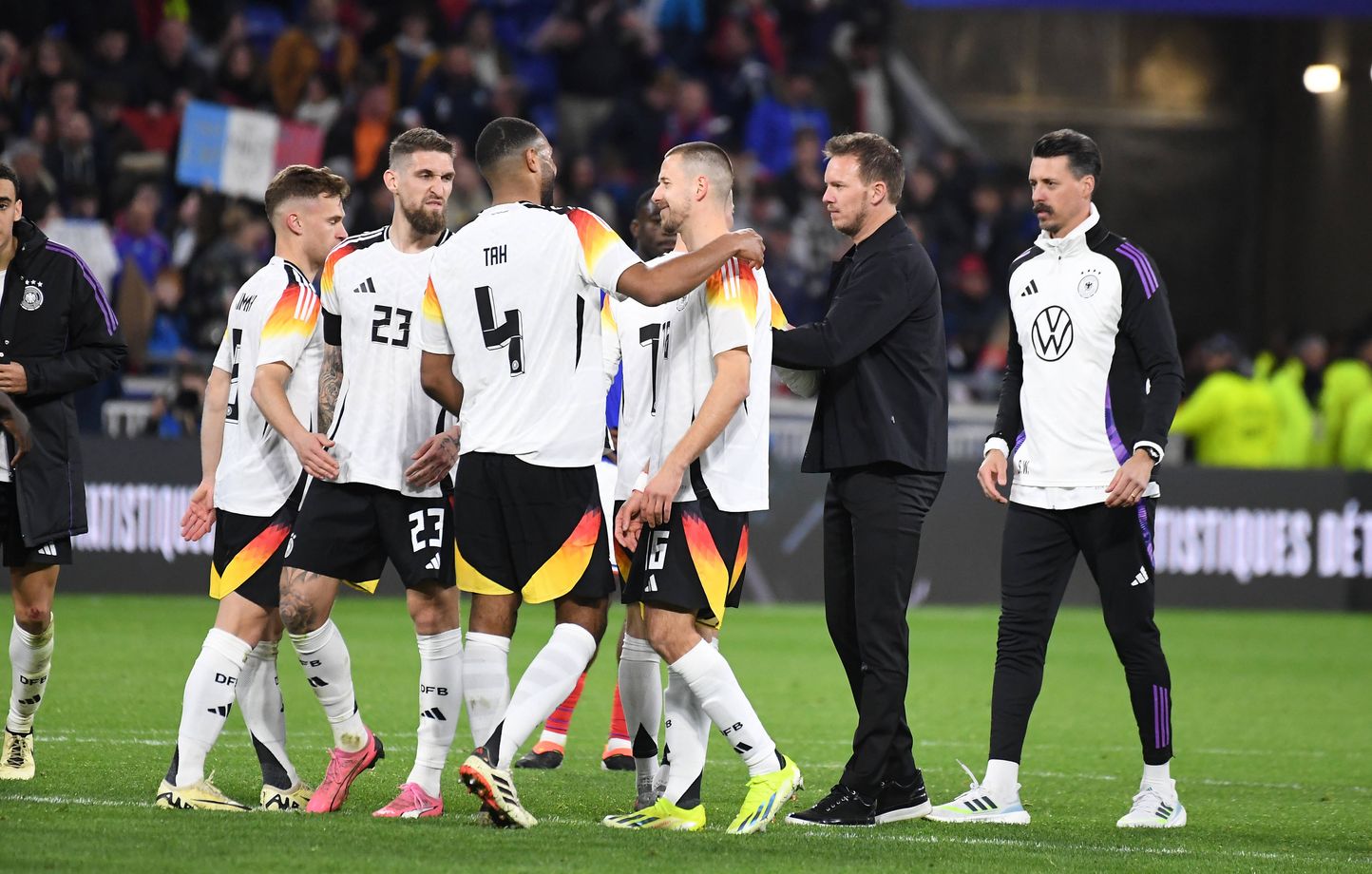 Allemagne Inexplicable Adidas ne comprend pas la fortune investie par Nike pour lui chiper la Mannschaft