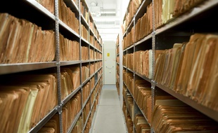 Le tri des papiers de la Stasi prendra encore des décennies...