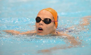 La nageuse française Laure Manaudou, lors d'un entraînement à Auburn, aux Etats-Unis, le 30 décembre 2011.