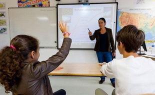 Le collège «connecté» Georges Charpak à Goussainville (Val d'Oise).