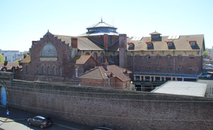 L'ancienne prison Jacques-Cartier est située en coeur de ville à Rennes. Elle est vide depuis 2010.