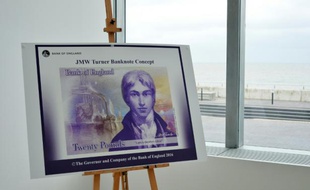 Présentation du nouveau billet de 20 livres à l'effigie du peintre Joseph Mallord Turner à Margate en Angleterre, le 22 avril 2016