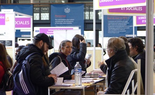 Lors d'un salon de l'orientation à Paris en 2017.
