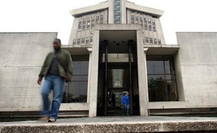 Youssouf Fofana, condamné à perpétuité pour le meurtre d'Ilan Halimi en 2006, est brièvement sorti de son silence mercredi au procès en appel du Gang des barbares à Créteil pour assurer qu'il n'avait "plus rien à dire", ont indiqué plusieurs avocats.