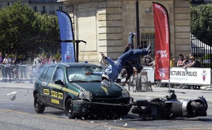 Un crash-test, le 4 juin 2015 à Paris pour faire réfléchir les collégiens aux conséquences des accidents de la circulation