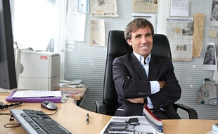 David Pujadas dans les coulisses du JT de France 2.