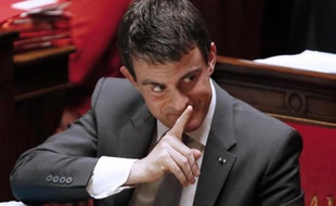 Le Premier ministre Manuel Valls à l'assemblée le 17 décembre 2014