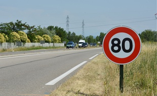 Une route. (Illustration)
