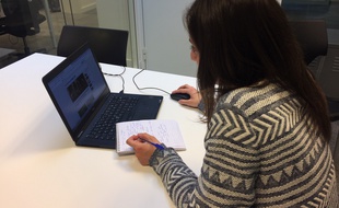 Alexia Ighirri, journaliste 20 Minutes à Strasbourg, dans les locaux de 20 Minutes à Paris le 16 avril 2019