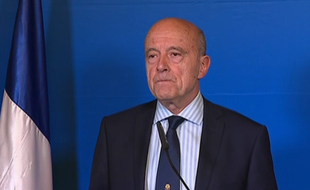Alain Juppé s'exprime à l'issue du premier tour de la présidentielle, le 23 avril 2017.