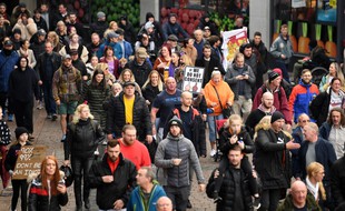 Une manifestation des anti-vaccins à Londres.
