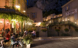 Une terrasse en Provence.